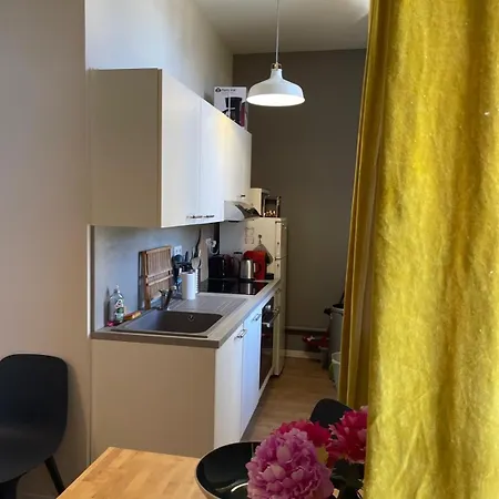 Apartment Emplacement Rare Elegant Avec Balcon Sur Le Canal Royal Sete