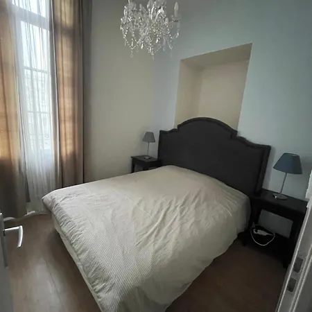 Emplacement Rare Elegant Avec Balcon Sur Le Canal Royal Apartment *
